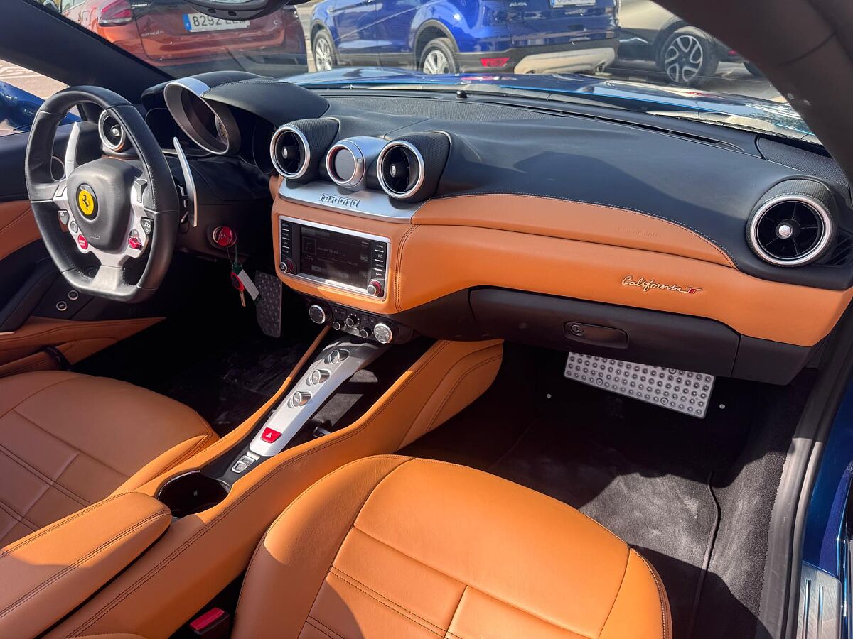 FERRARI CALIFORNIA T CONVERTIBLE AUTO SPANISH LHD IN SPAIN 28000 MILES FFSH 2014